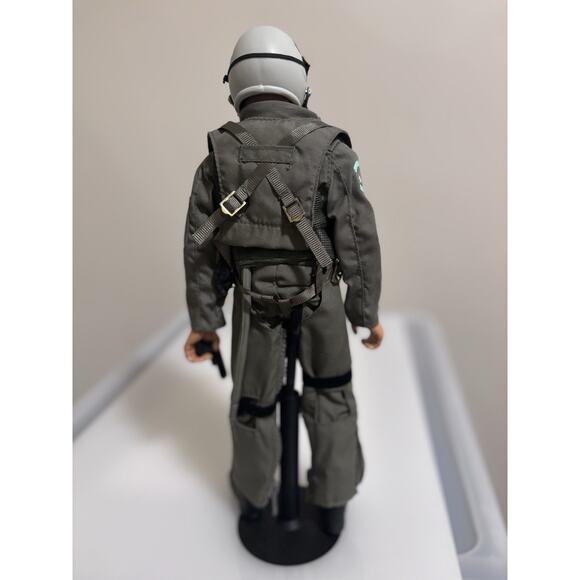 GI JOE 12" FAO Schwarz F15E Pilot Pre-Owned VG Condition - Picture 4 of 15